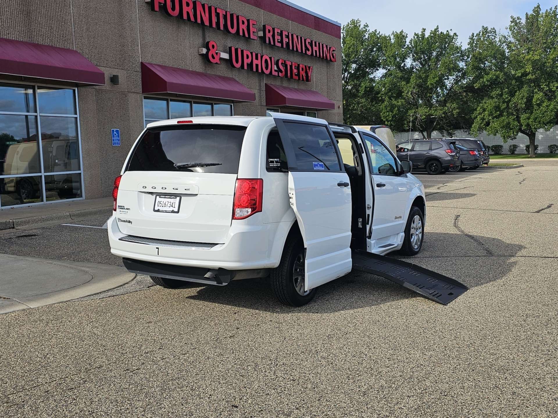 dodge grand caravan 2020 2C4RDGBG8LR196889 image dodge grand caravan 2020 2C4RDGBG8LR196889 image